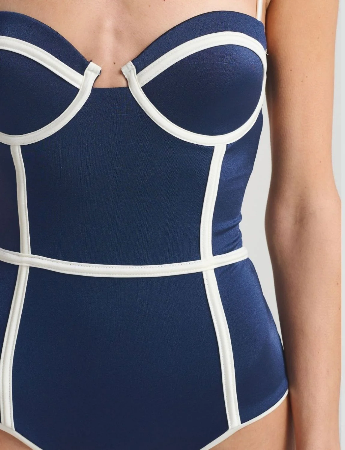 Auréa One Piece Navy - Image 3