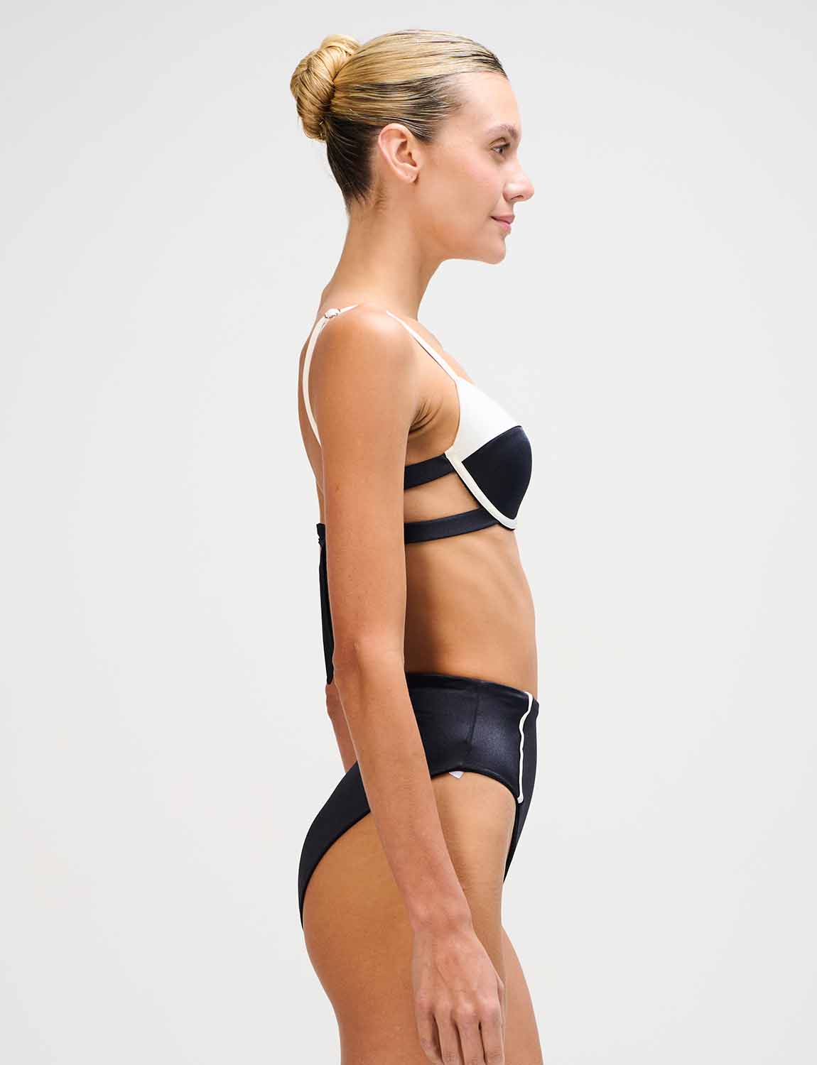 Bottom High Waist Jadea Black - Image 3