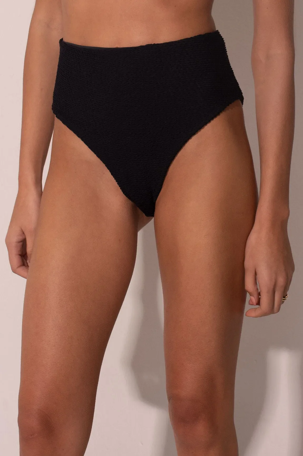 Bottom The Balconette Scrunchie Black HW - Image 4