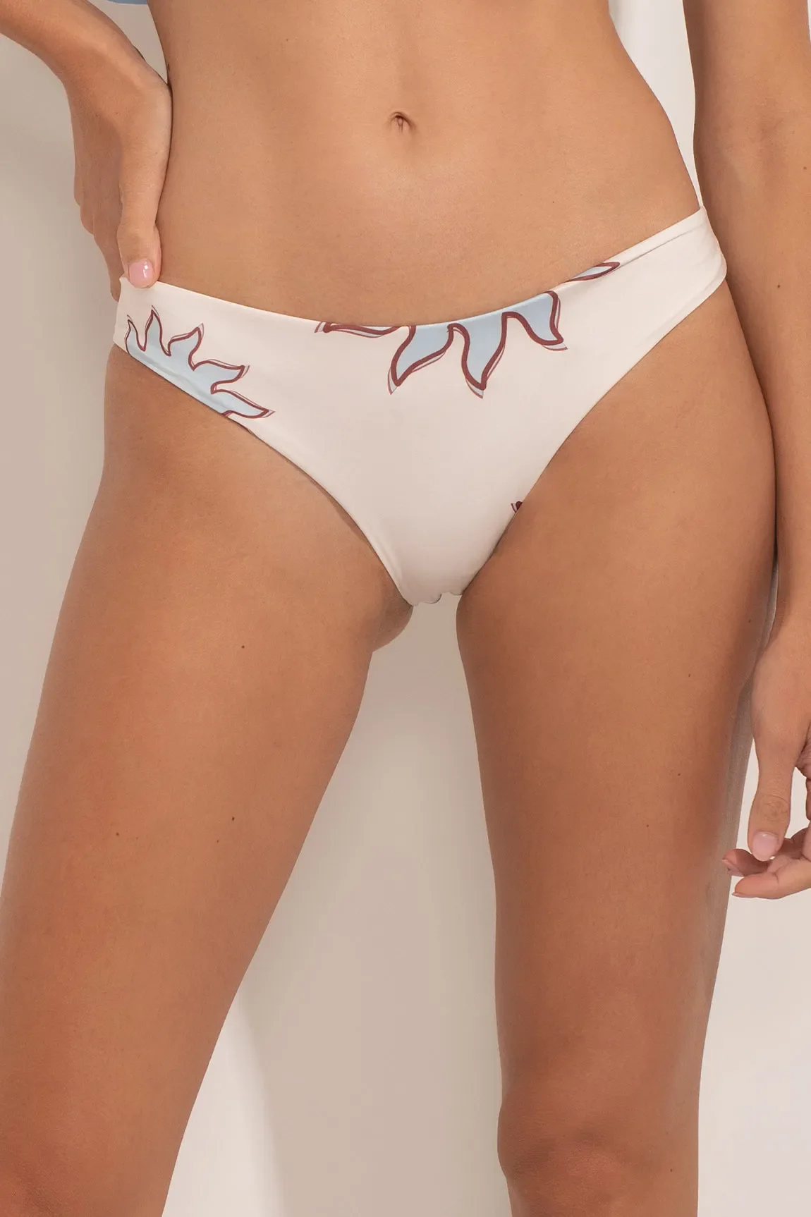 Bottom The Sunbeam Bolero SC - Image 3